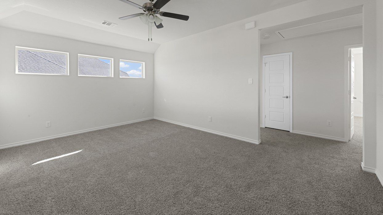 125 Lantern Road. Caddo Mills, TX 75135
