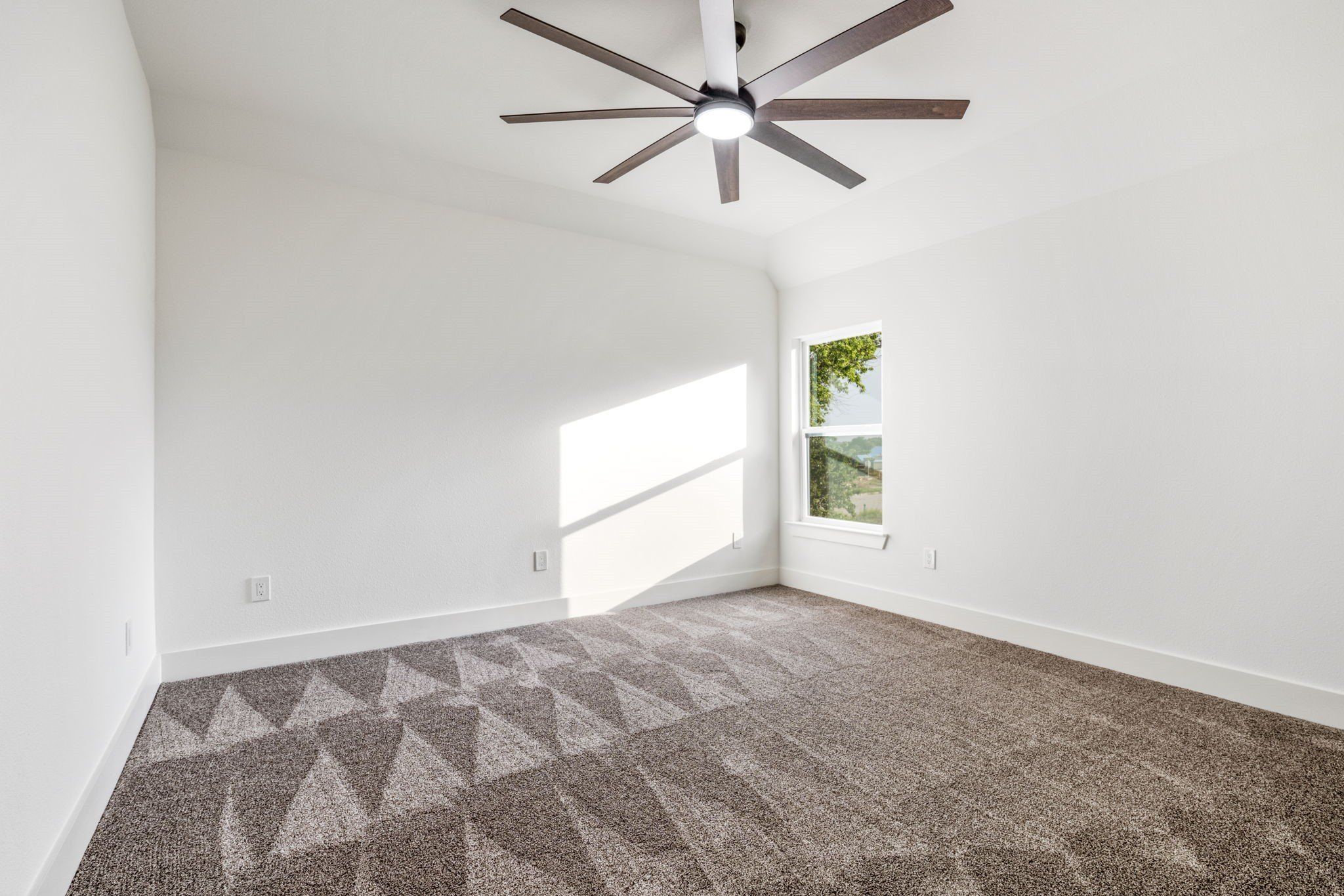 1908 Heritage Knoll Drive. Sherman, TX 75092