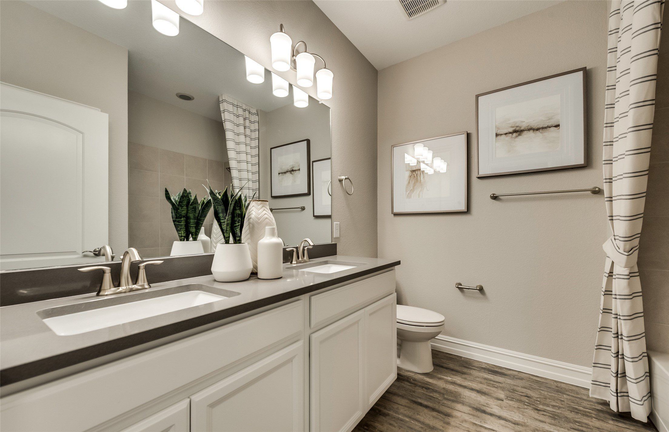 11204 Bolsover Boulevard. Haslet, TX 76052