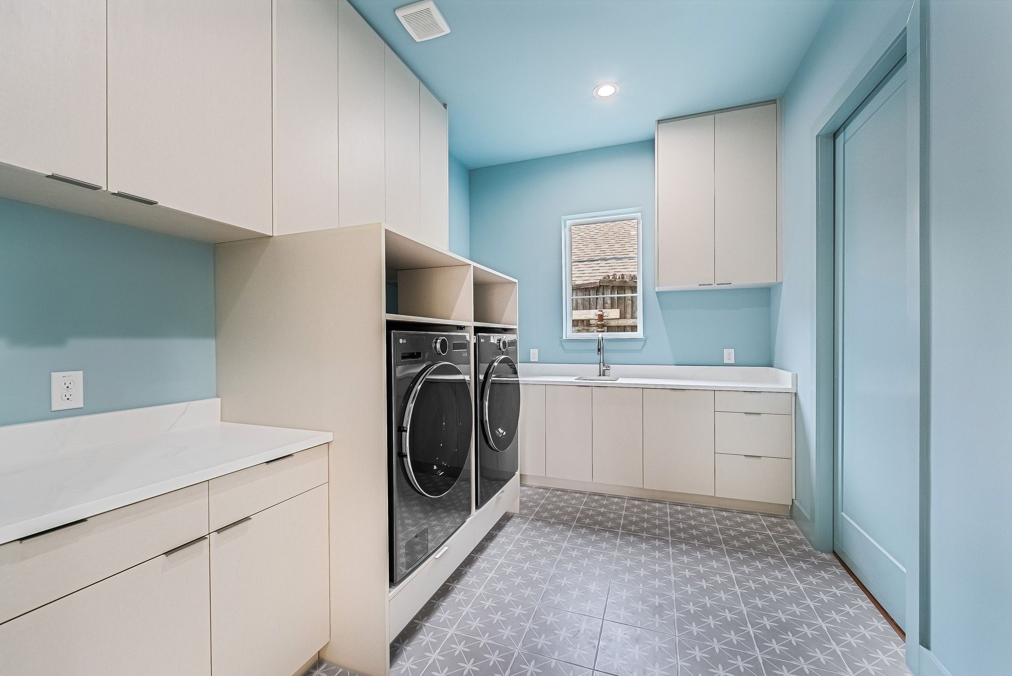 3614 Linda Drive. Dallas, TX 75220