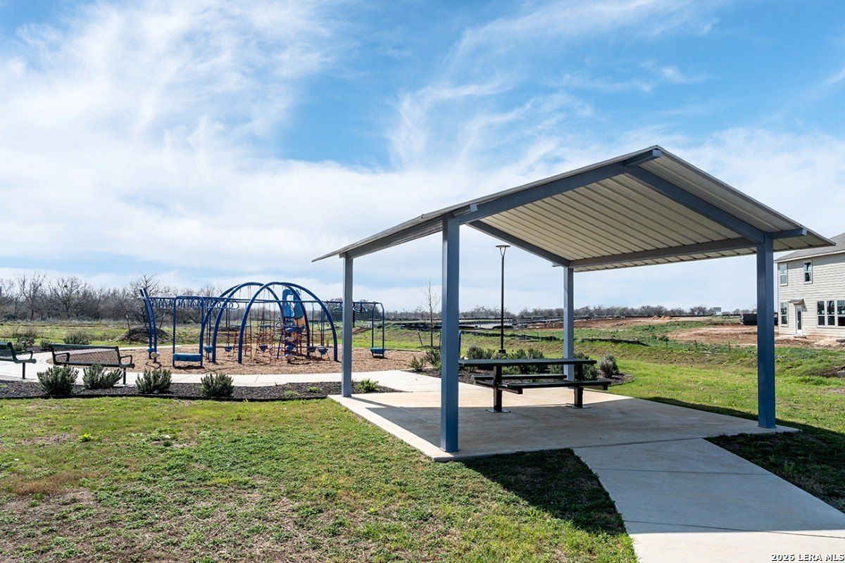 14342 Gamefish Run. Elmendorf, TX 78112