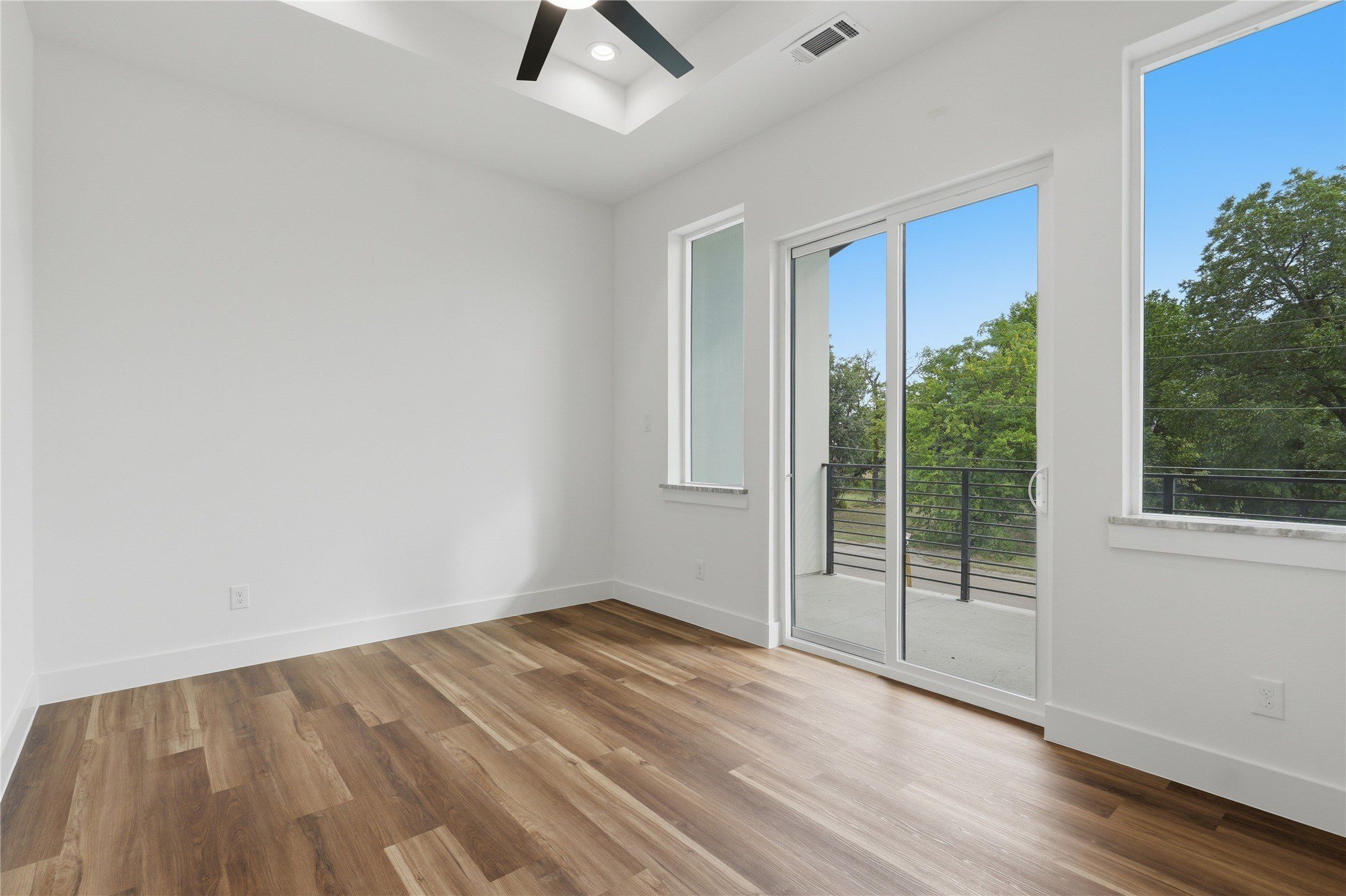 6200 Carlton Garrett Street. Dallas, TX 75215