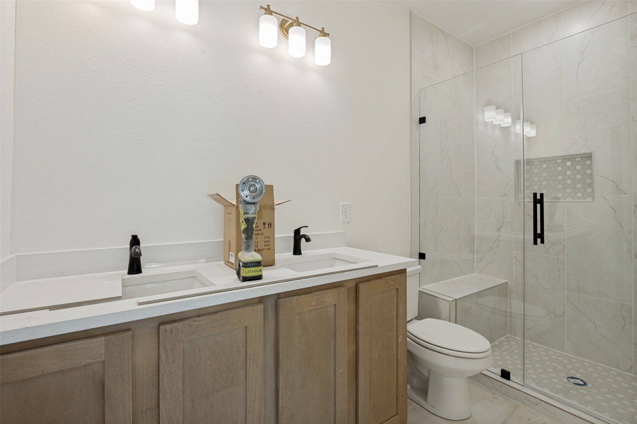 8916 Whitehall Lane. Dallas, TX 75232