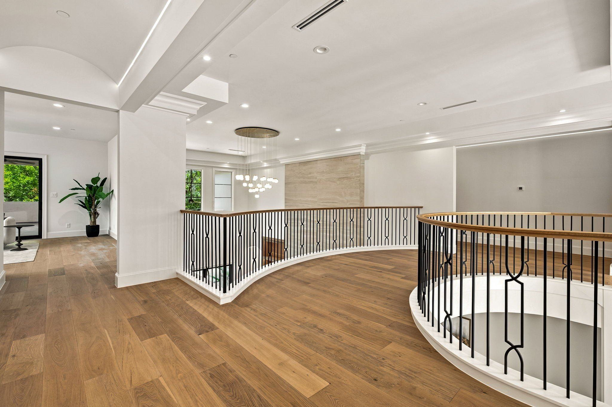 9421 Thornberry Lane. Dallas, TX 75220