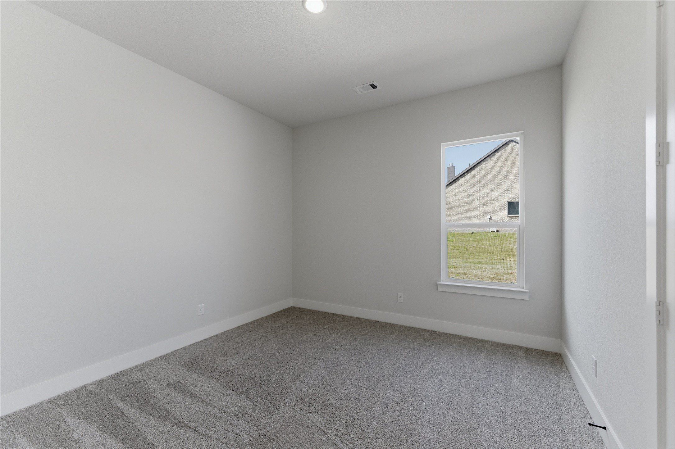814 Valley Ridge Road. Van Alstyne, TX 75495