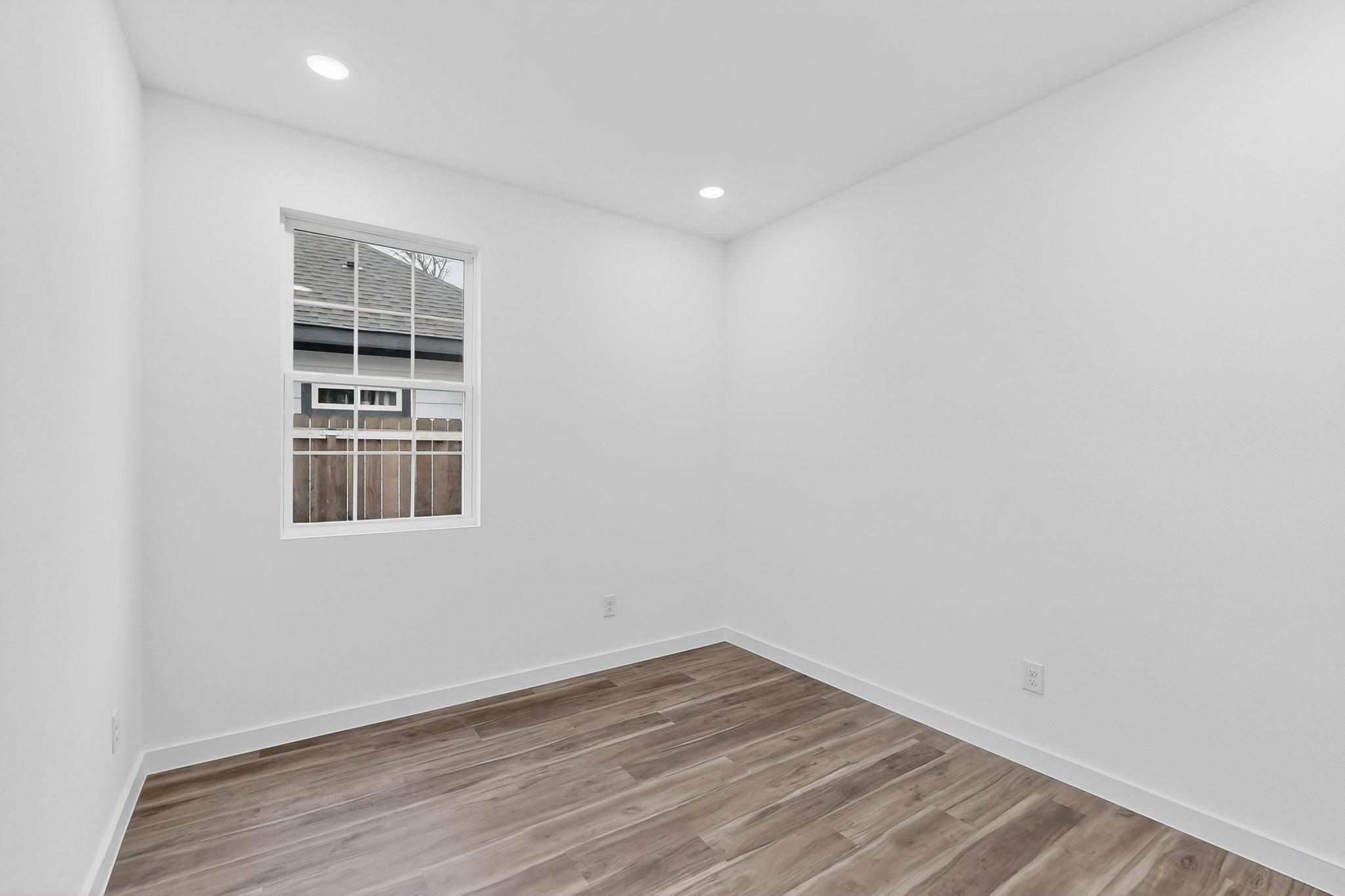4523 Metropolitan Avenue. Dallas, TX 75210