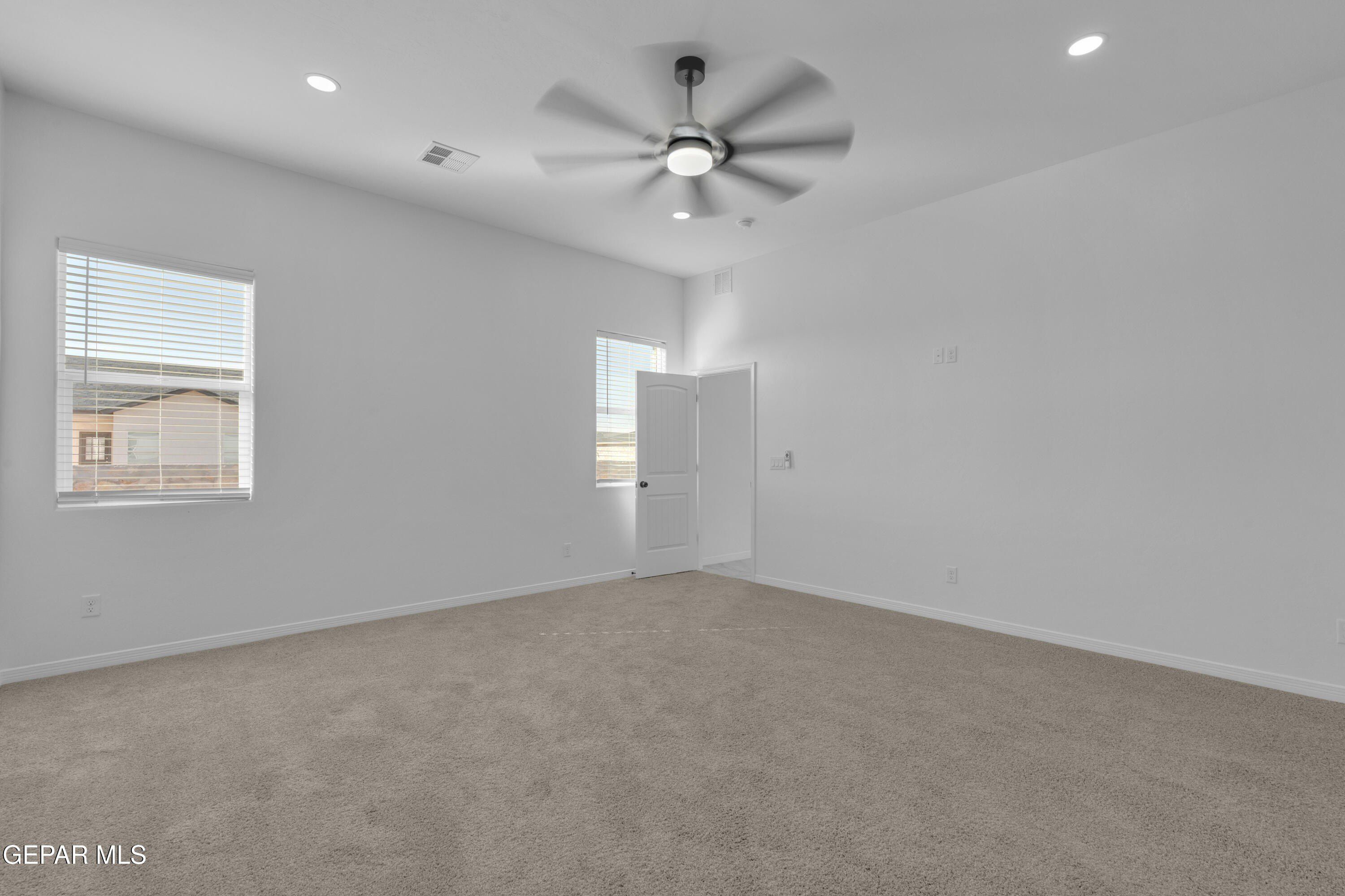 411 Joya Bonita Road. Clint, TX 79836