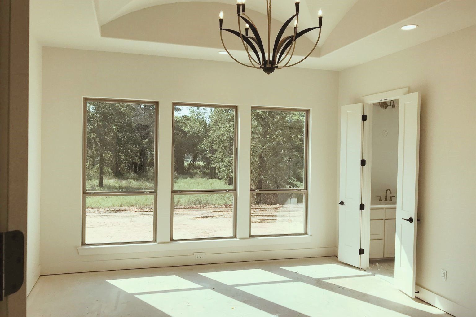 1009 Old Oaks Court. Weatherford, TX 76087