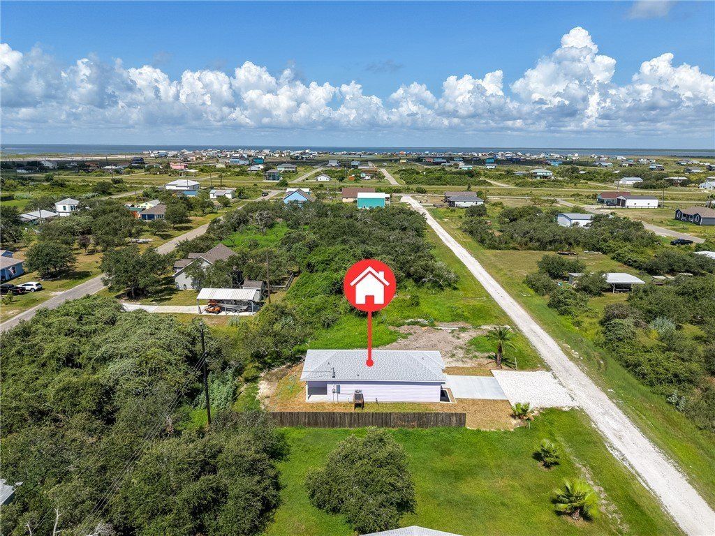 246 Post Oak. Rockport, TX 78382