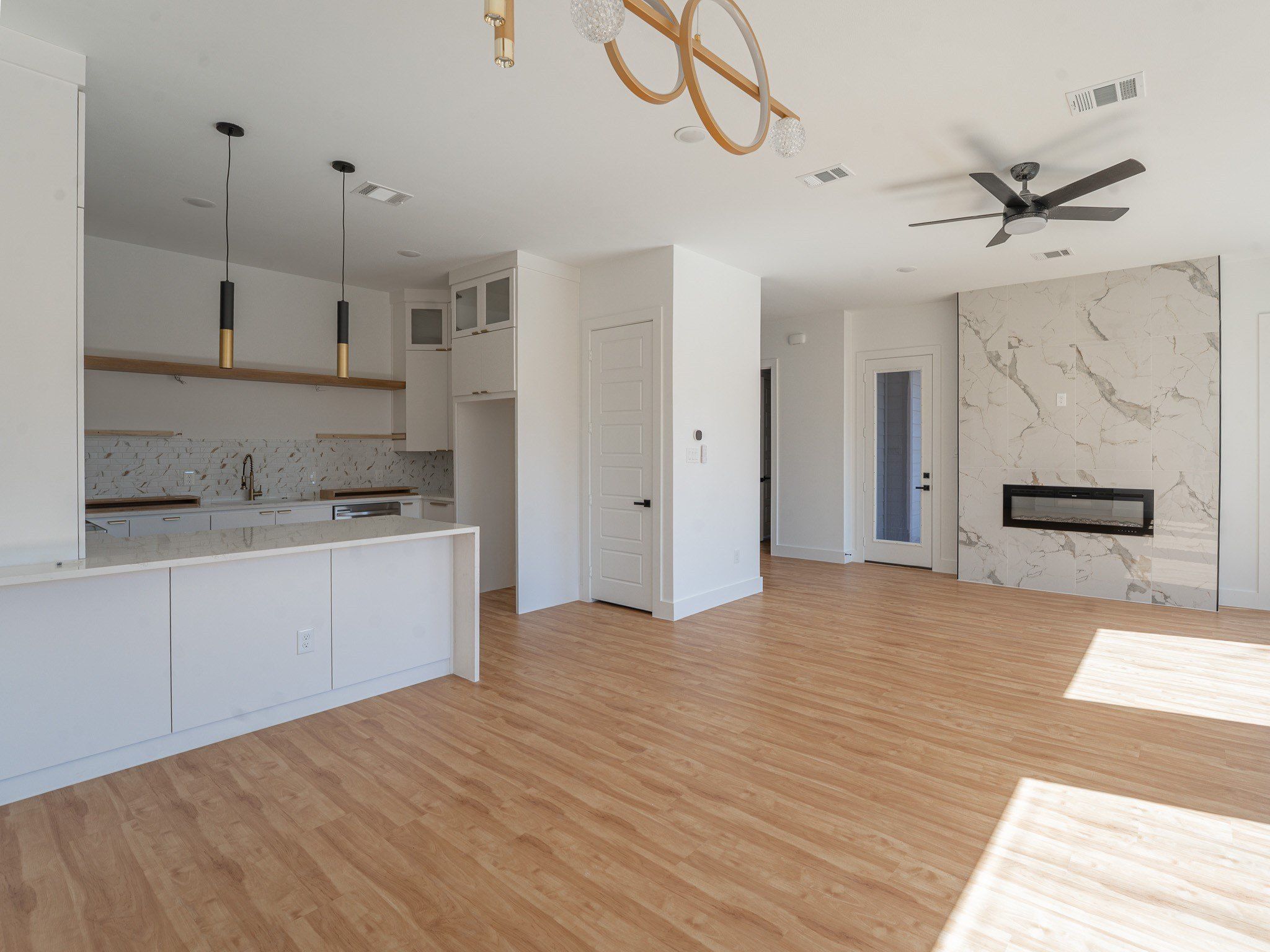2706 Valentine Street. Dallas, TX 75215