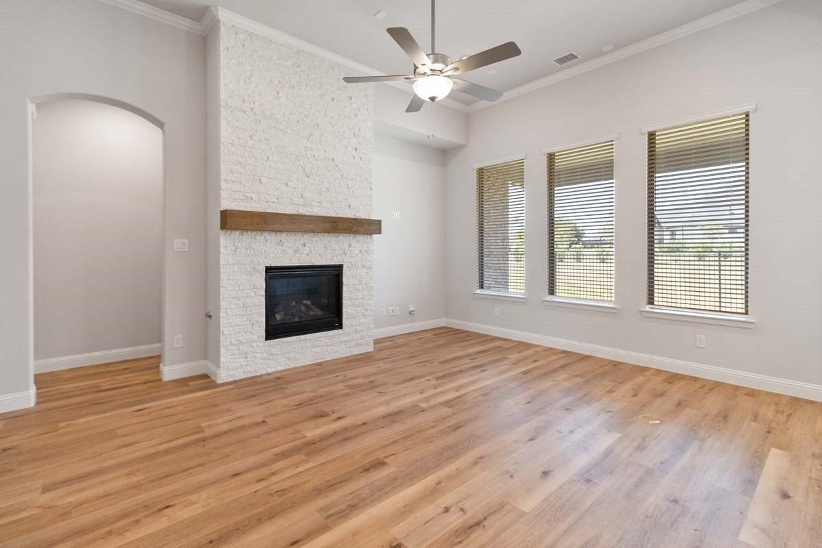 3416 La Escalera Pass. Royse City, TX 75189