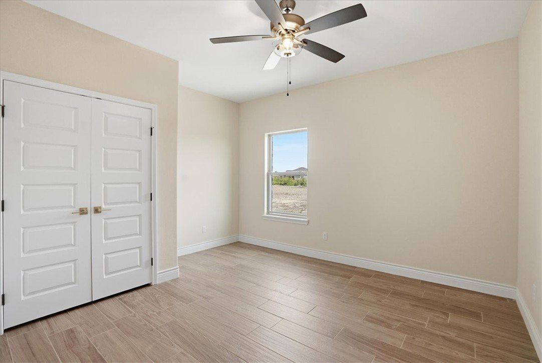 1525 Daenerys. Corpus Christi, TX 78415