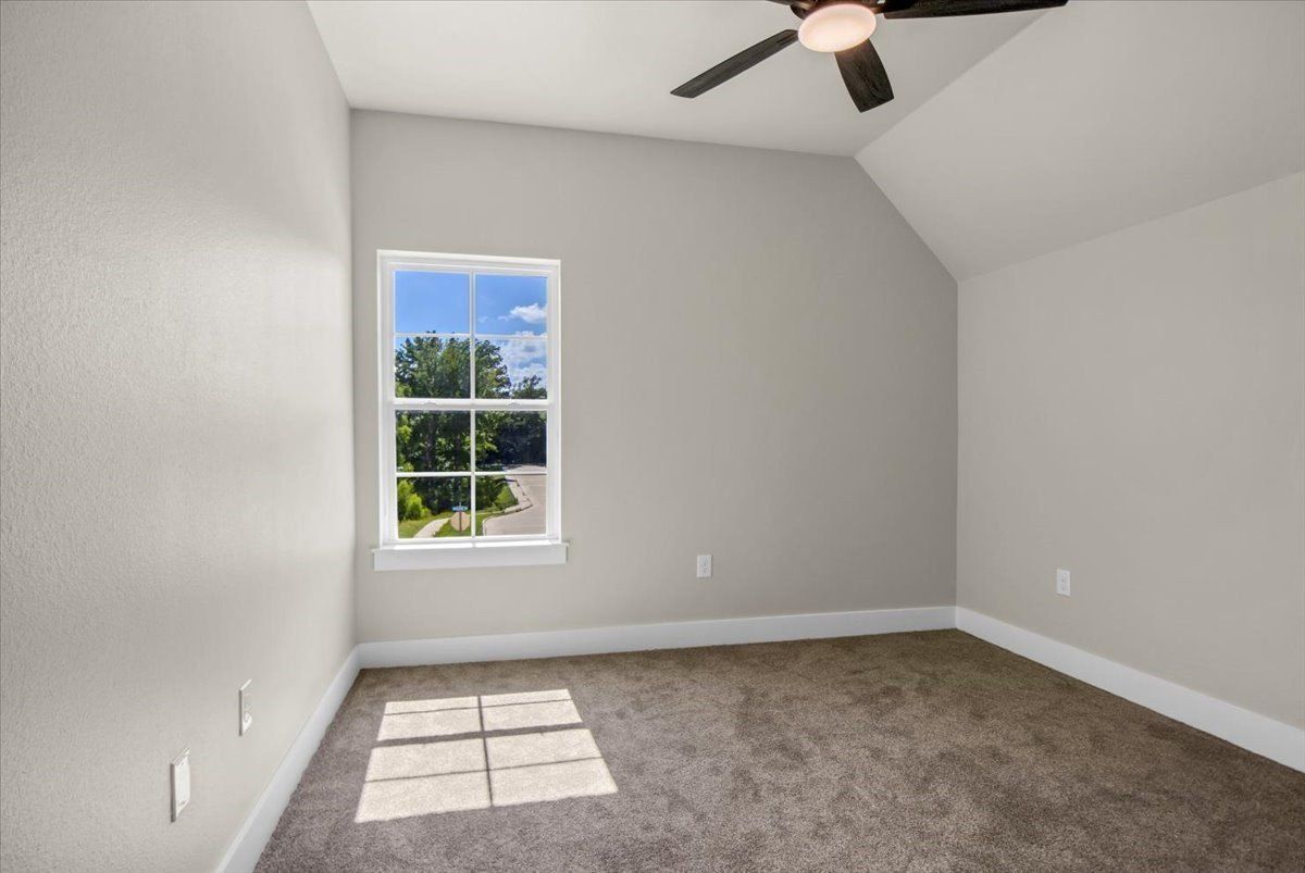 1001 Mallard Drive. Lindale, TX 75771