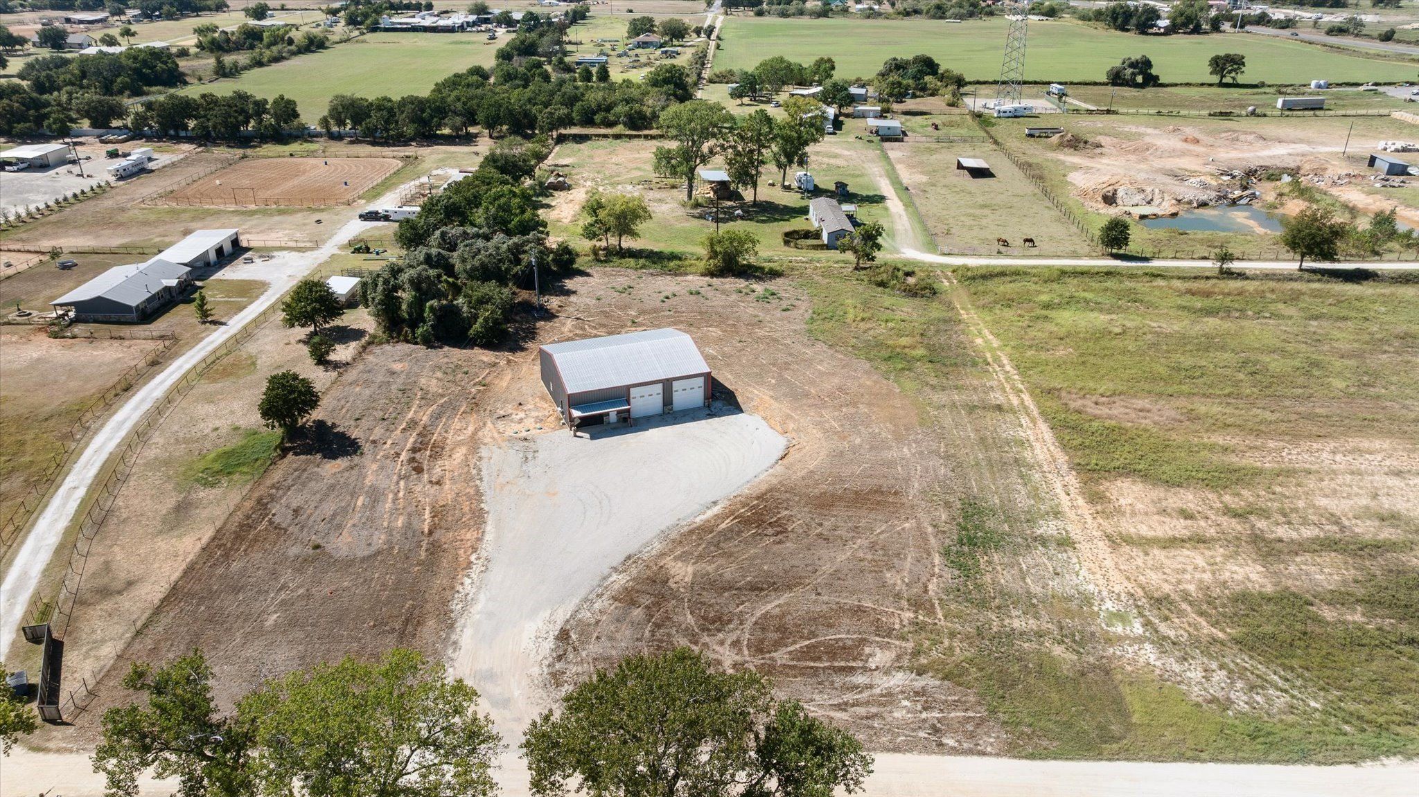 834 Riley Lane. Tolar, TX 76476