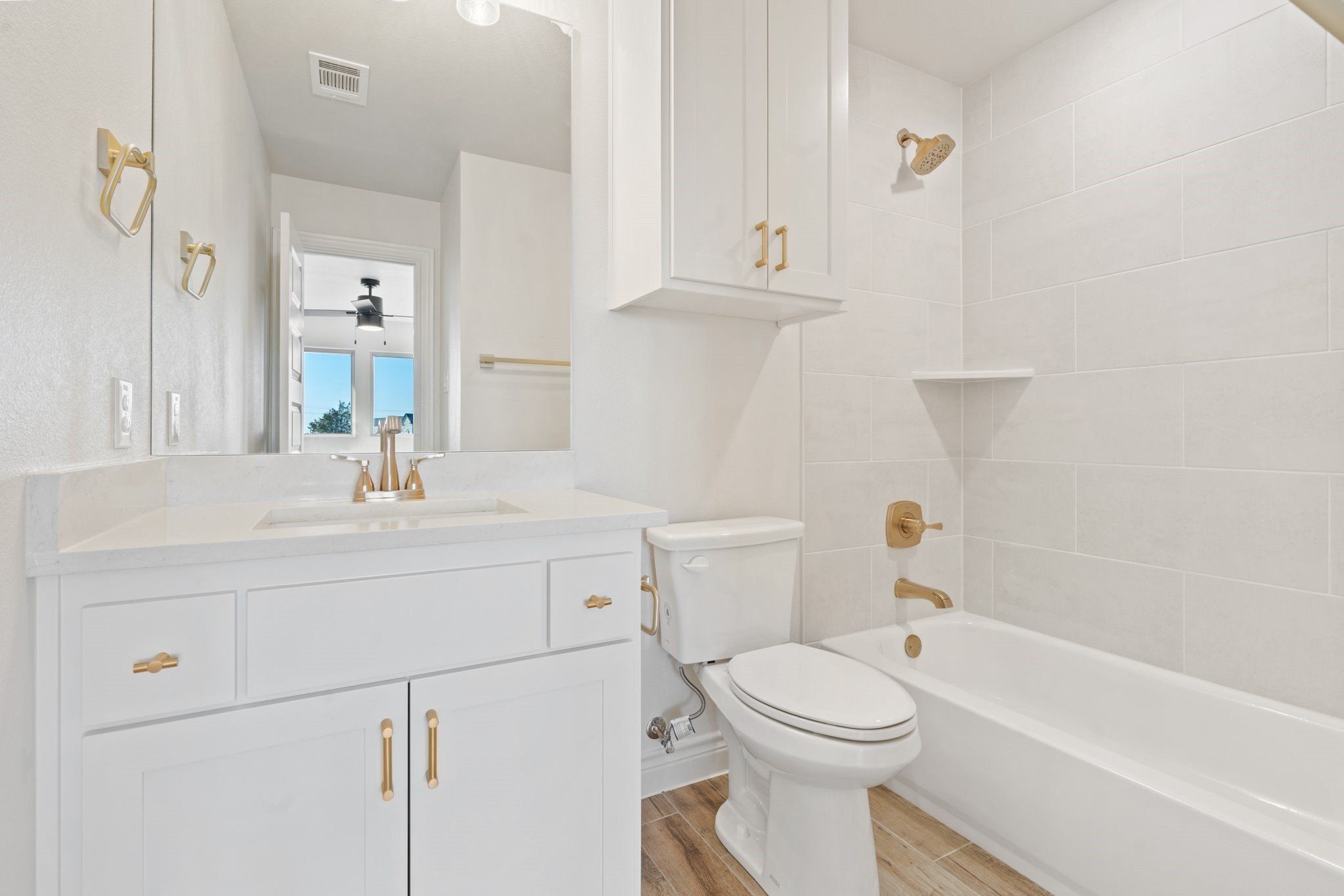 412 Collum View. Azle, TX 76020