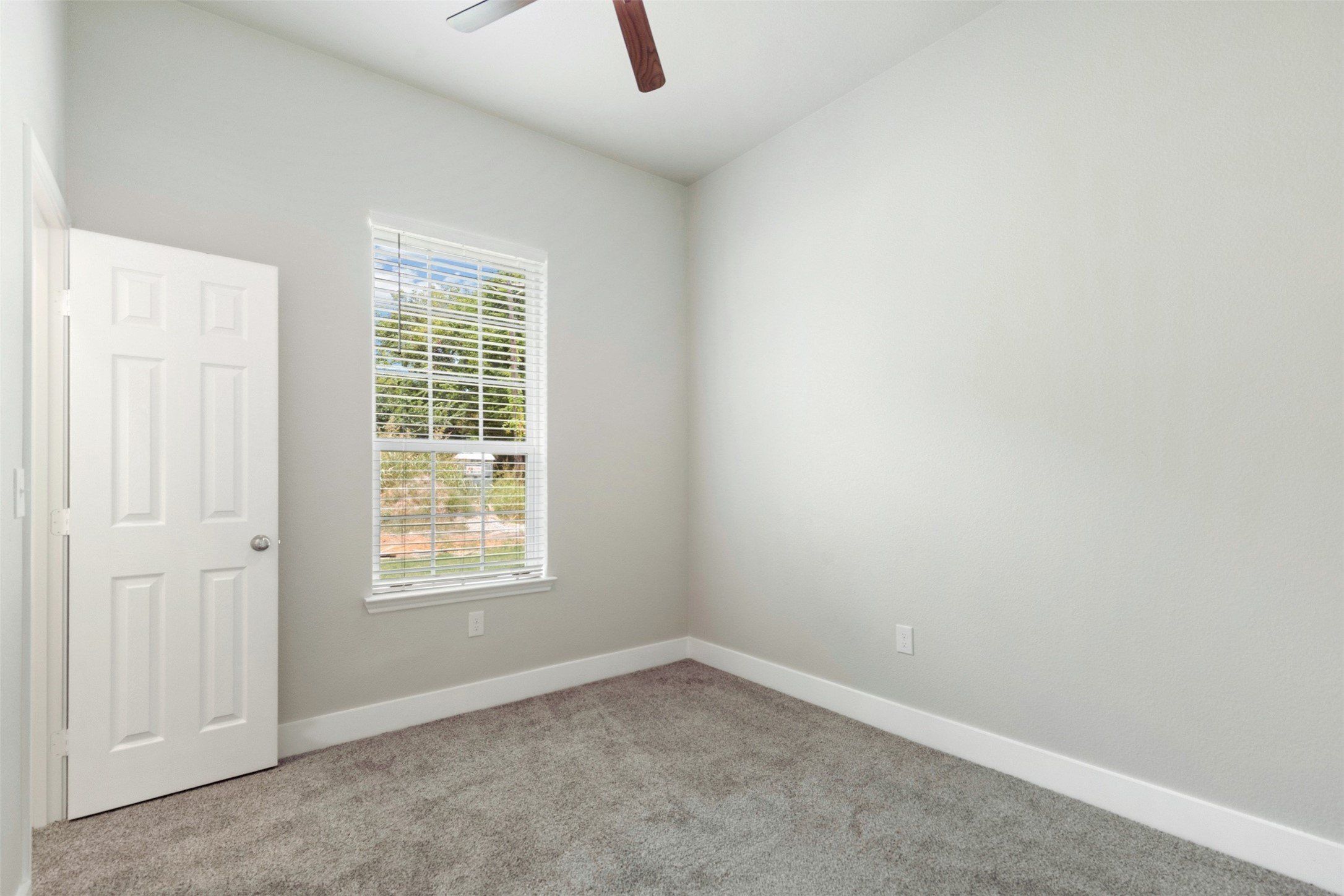 804 S 4Th Street. Bonham, TX 75418