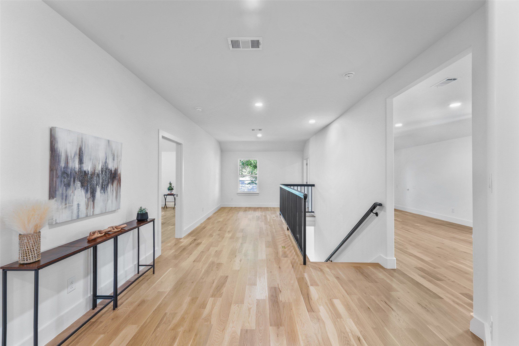 5259 Saint Charles Avenue. Dallas, TX 75223