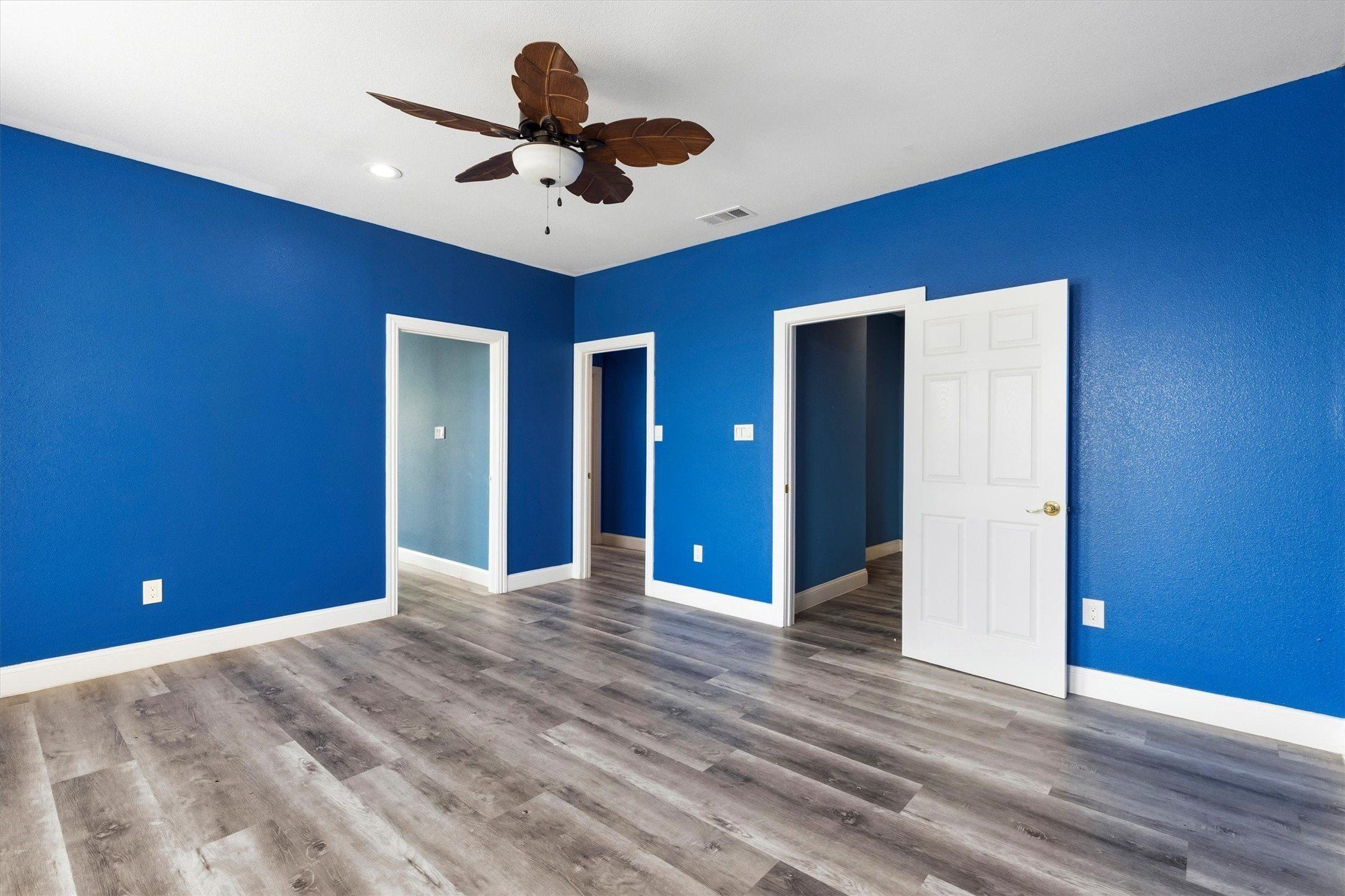 241 Gentry Road. Ennis, TX 75119