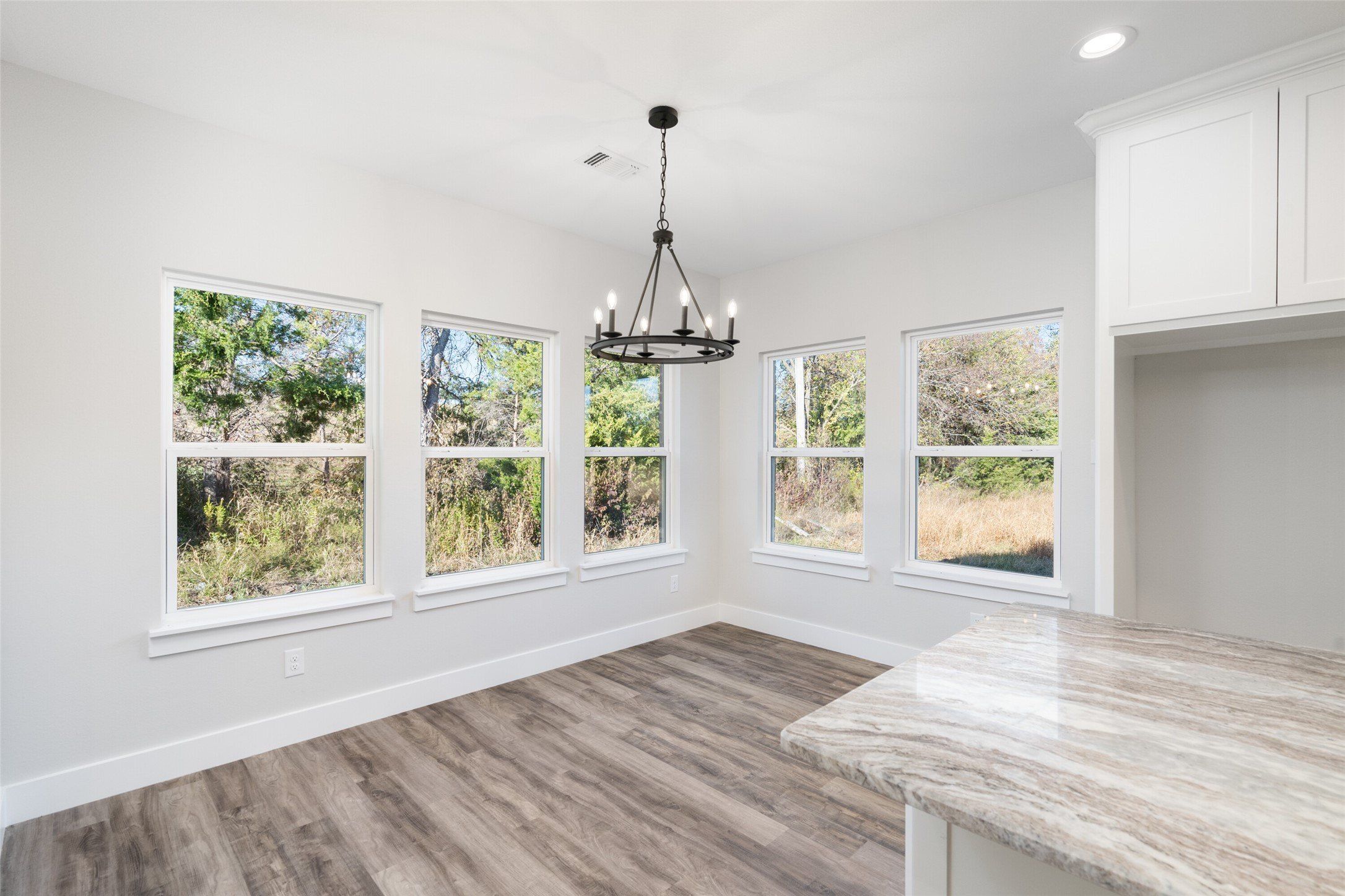 304 Kelcey Court. Trenton, TX 75490