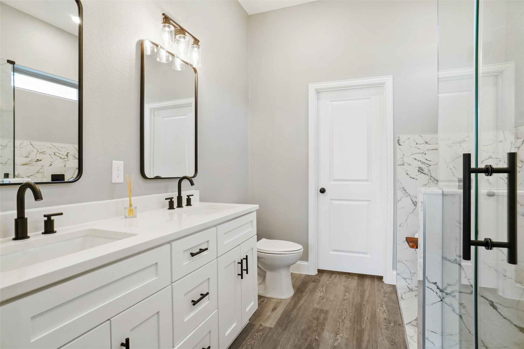 4913 Wichita Street. Granbury, TX 76048