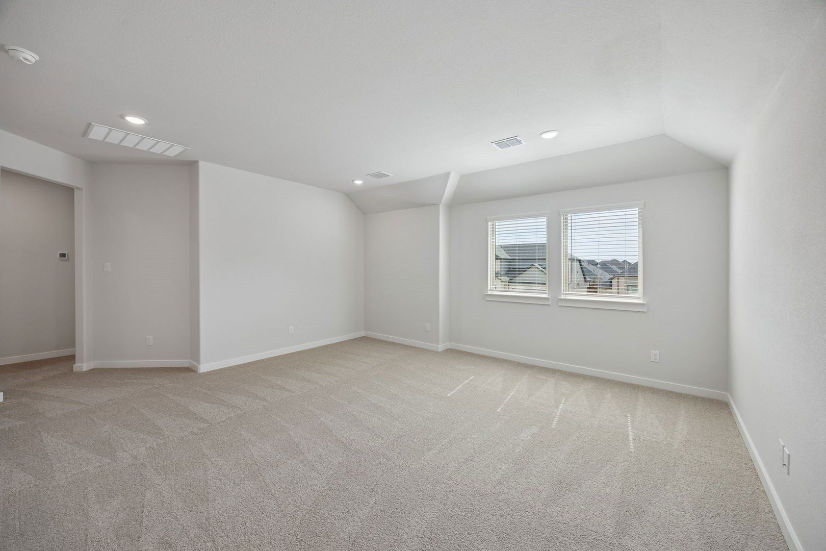 2112 Rowan Drive. Gunter, TX 75058
