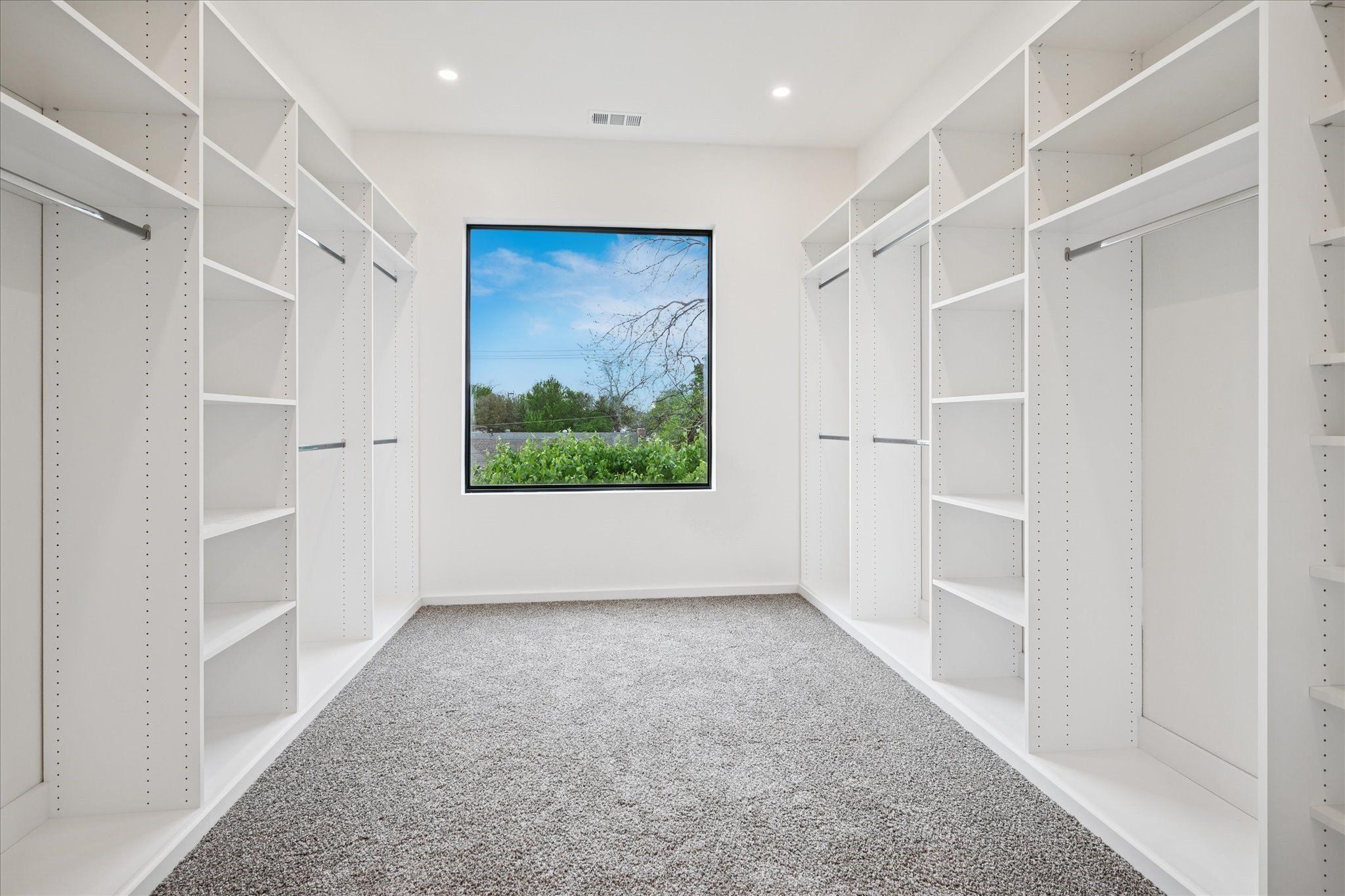 4534 Lake Avenue. Dallas, TX 75219