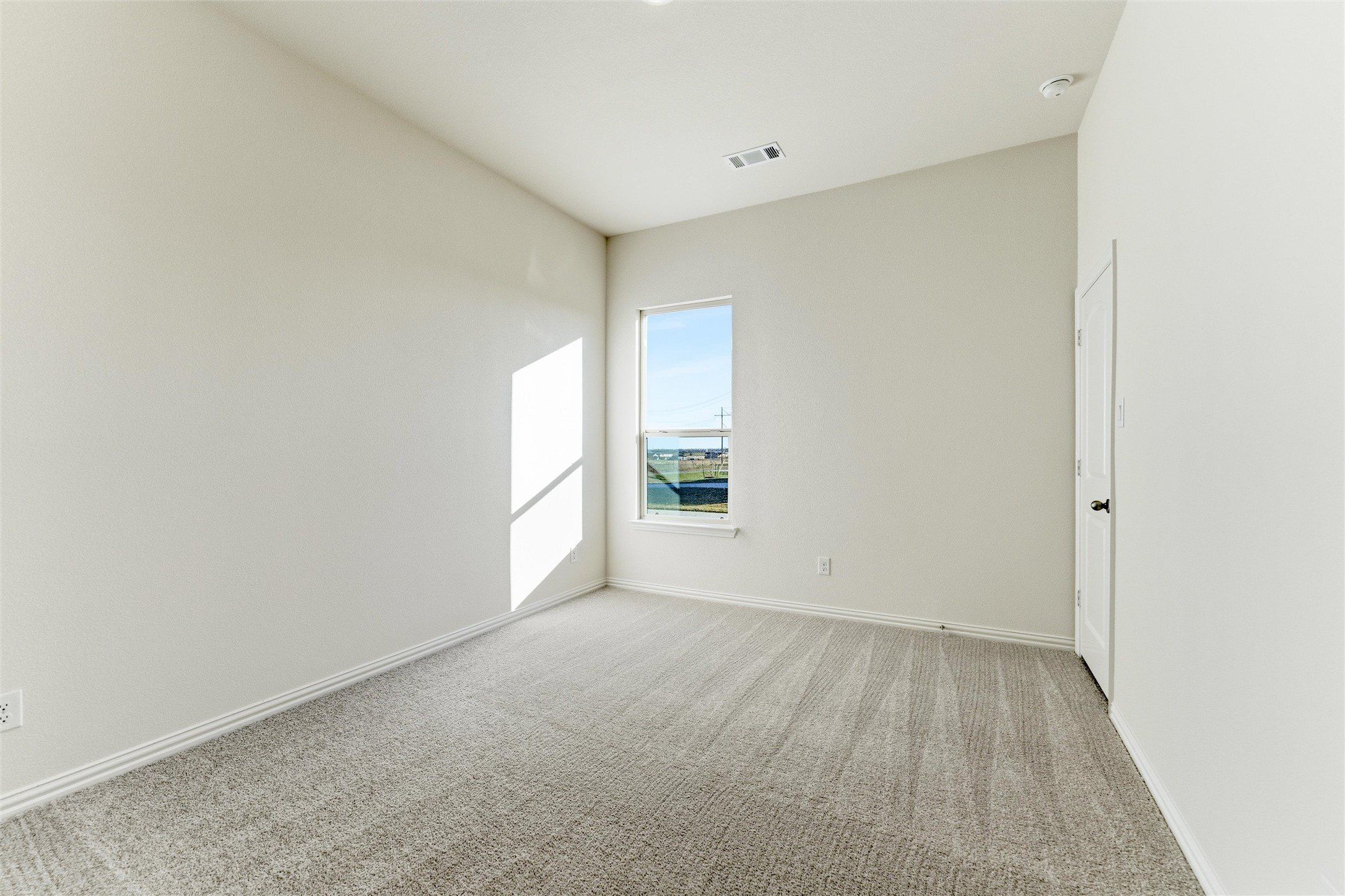 1030 County Road 200. Valley View, TX 76272