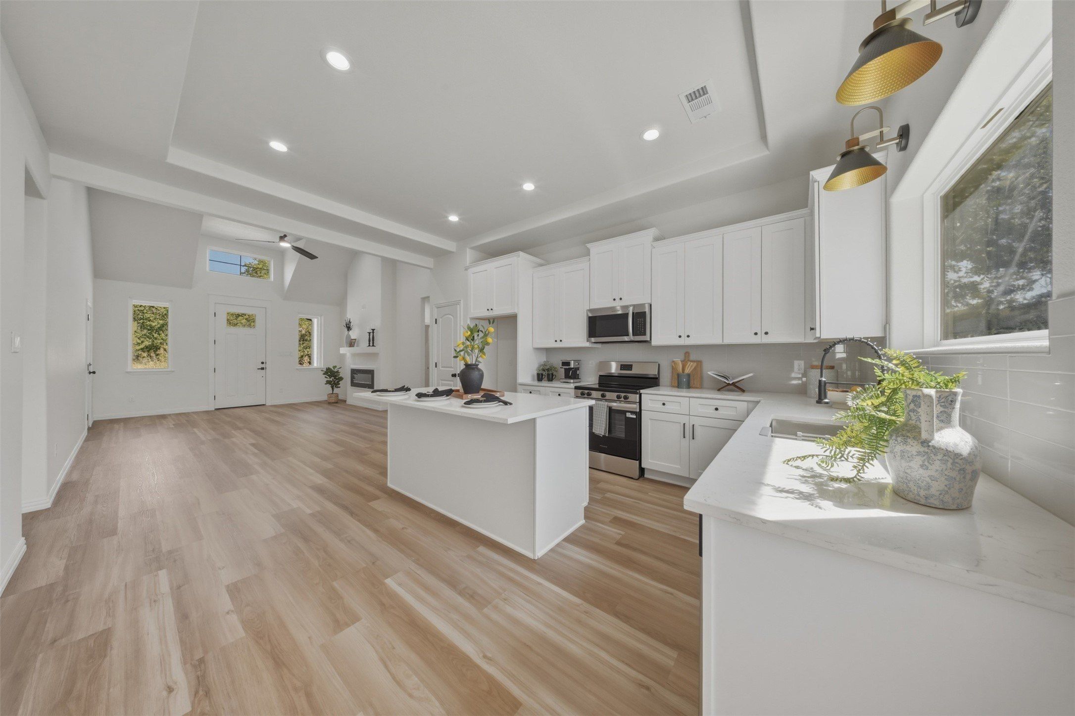 5559 Mercedes Circle. Granbury, TX 76048