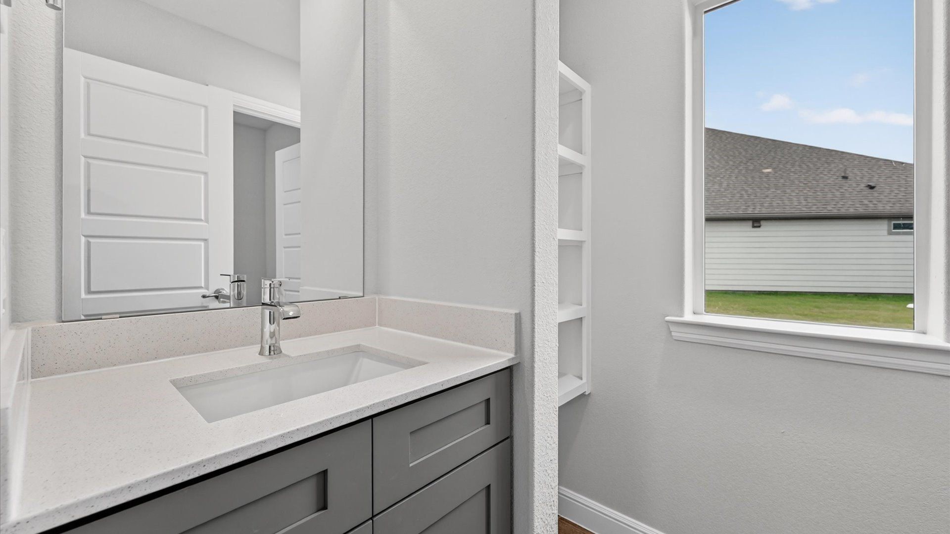 4225 Cornerstone Circle. Granbury, TX 76048