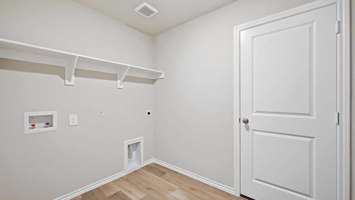 4232 Woodhill Bend Drive. Fort Worth, TX 76036