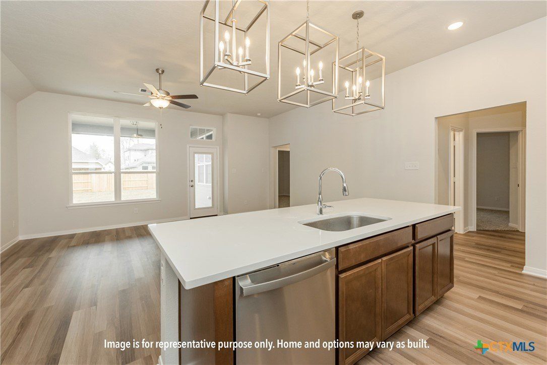 2021 Eden Lane. Temple, TX 76502