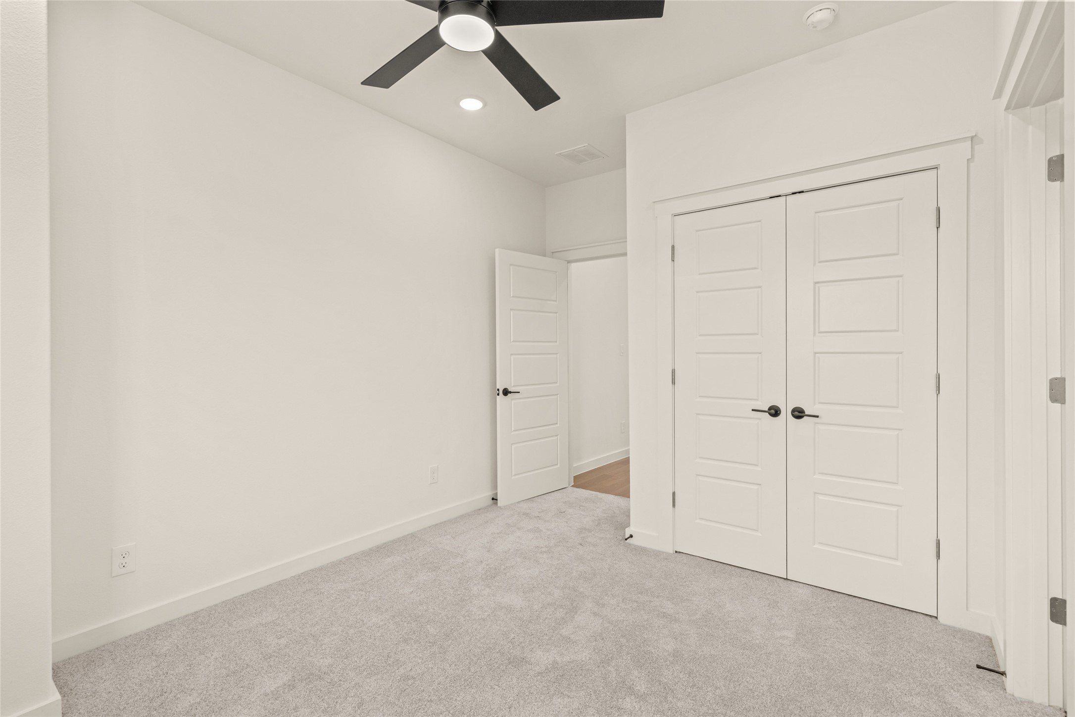 2737 Azalea Park Circle. Fort Worth, TX 76107