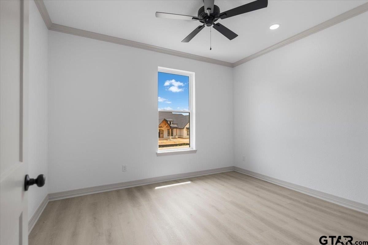 17077 Woodcrest Cir. Lindale, TX 75771