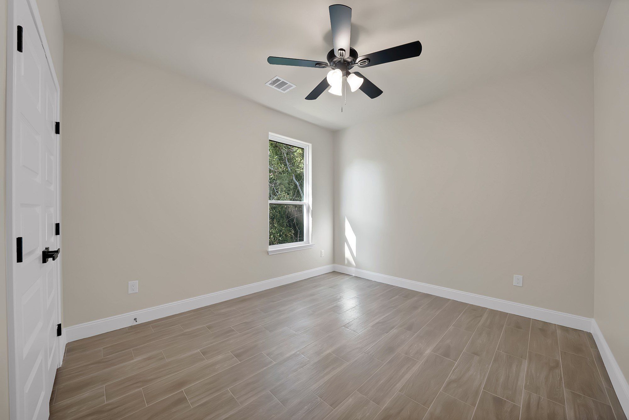 4713 Llano Street. Granbury, TX 76048