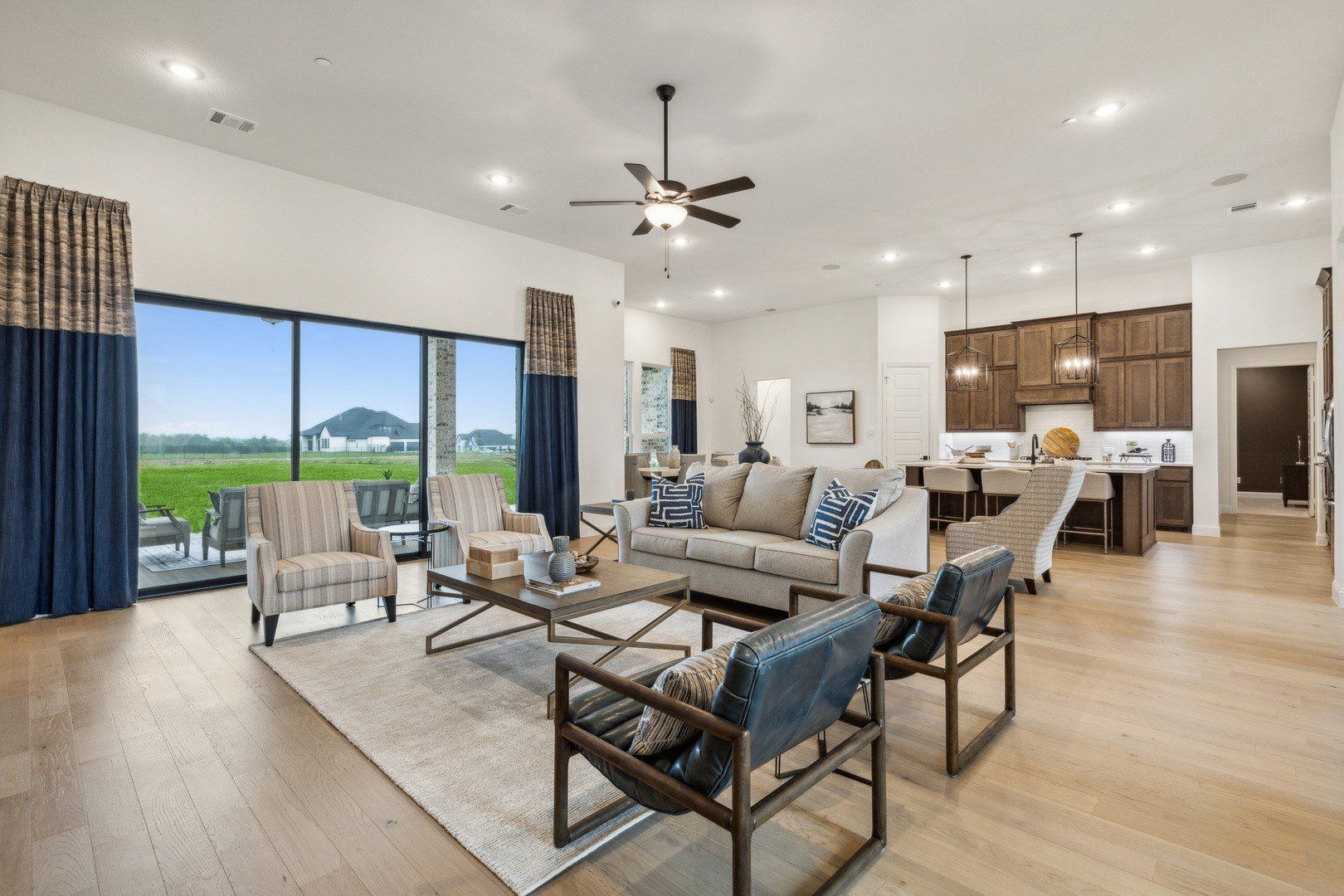 323 Pintail Way. Sunnyvale, TX 75182