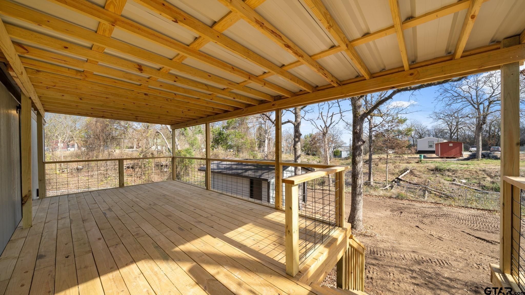 721 Queens Drive. Tool, TX 75143