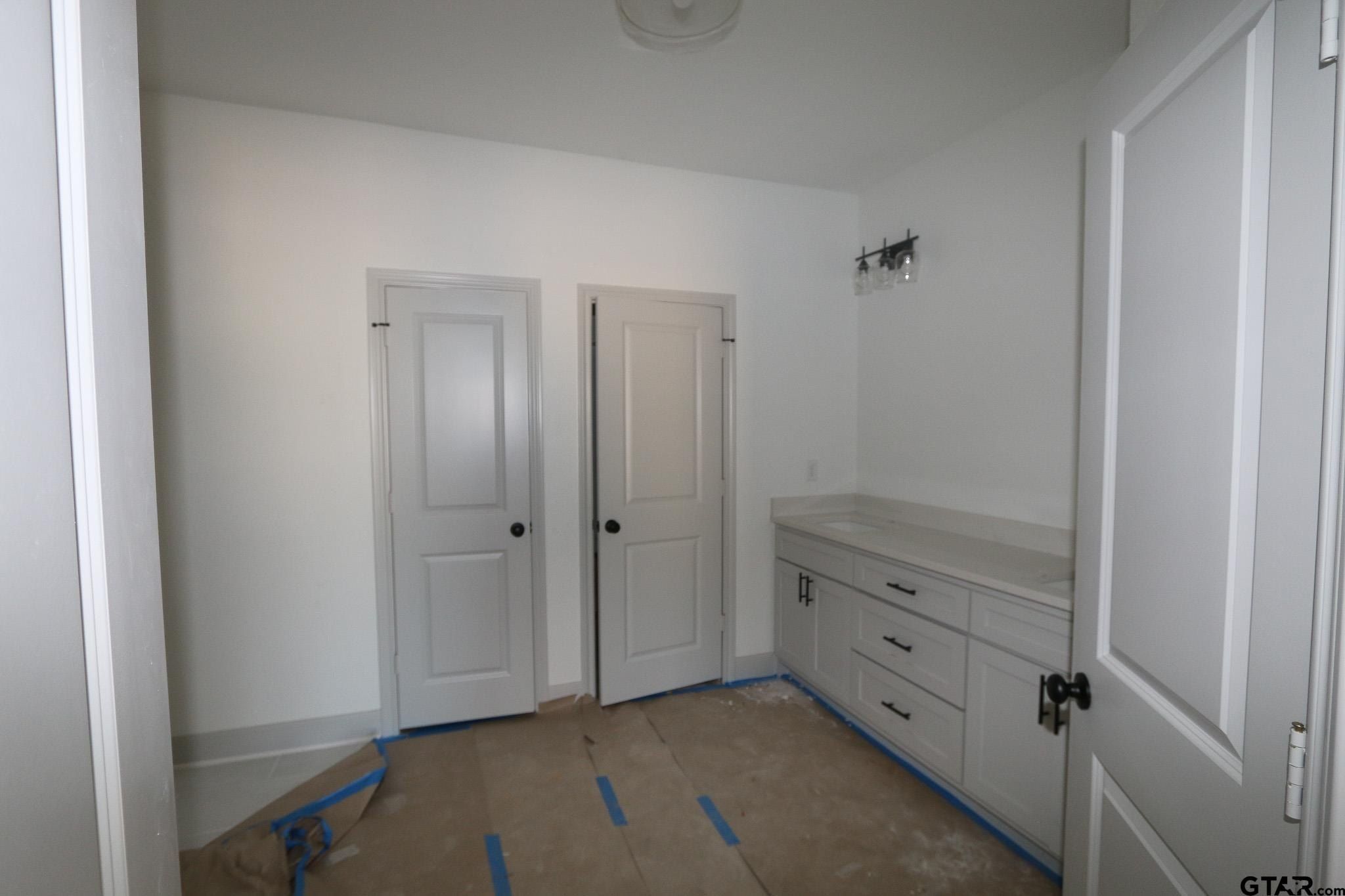 15175 Coop Lane. Tyler, TX 75703