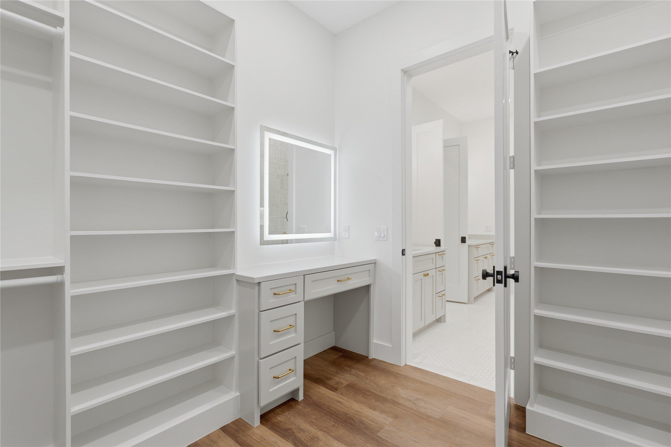 5304 Chippewa Drive. Dallas, TX 75212