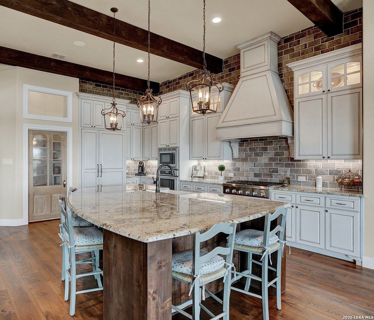 1728 Chardonnay. New Braunfels, TX 78132