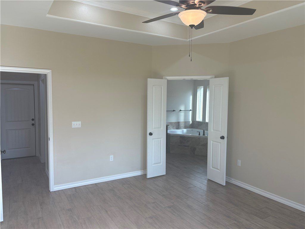 2532 Hewlett. Ingleside, TX 78362