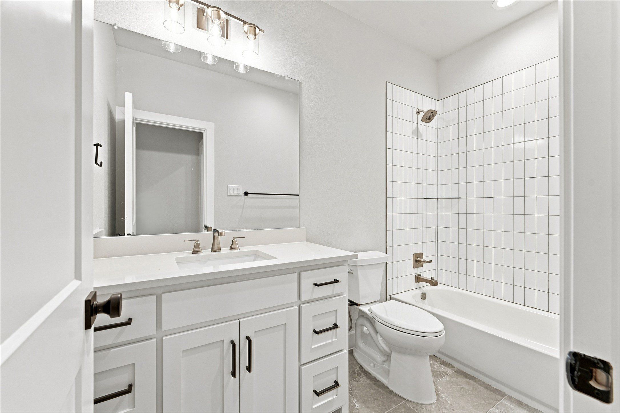 3820 Jacks Loop. Midlothian, TX 76065