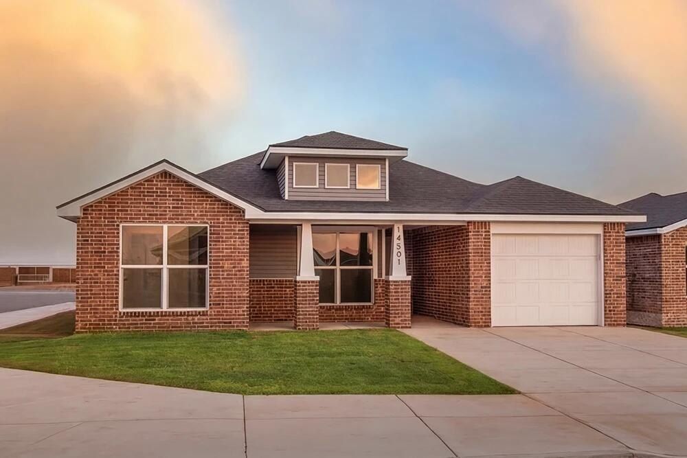1812 N Evanston Avenue. Lubbock, TX 79416