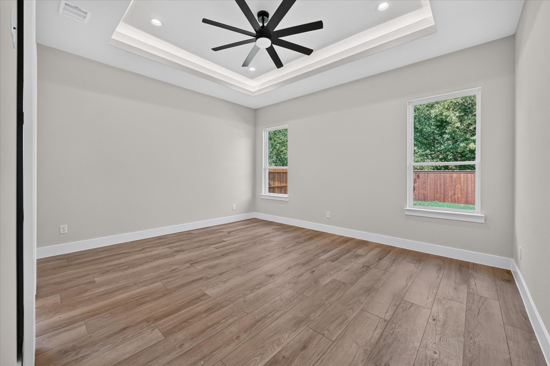 114 Emma Street. Red Oak, TX 75154