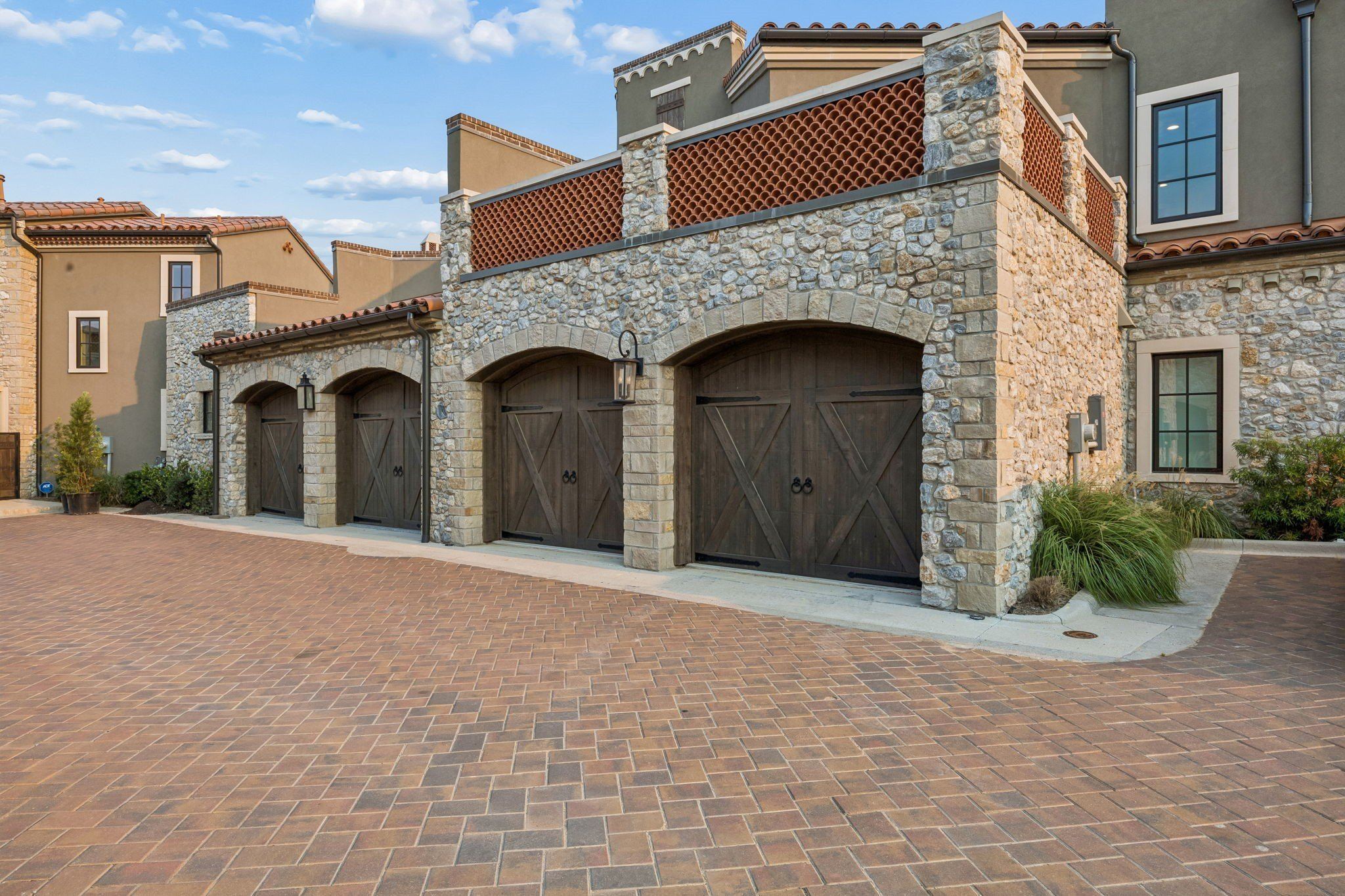 74 Cortes Drive. Westlake, TX 76262