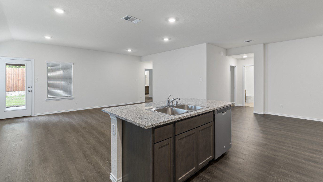 1121 Overhill Road. Josephine, TX 75173