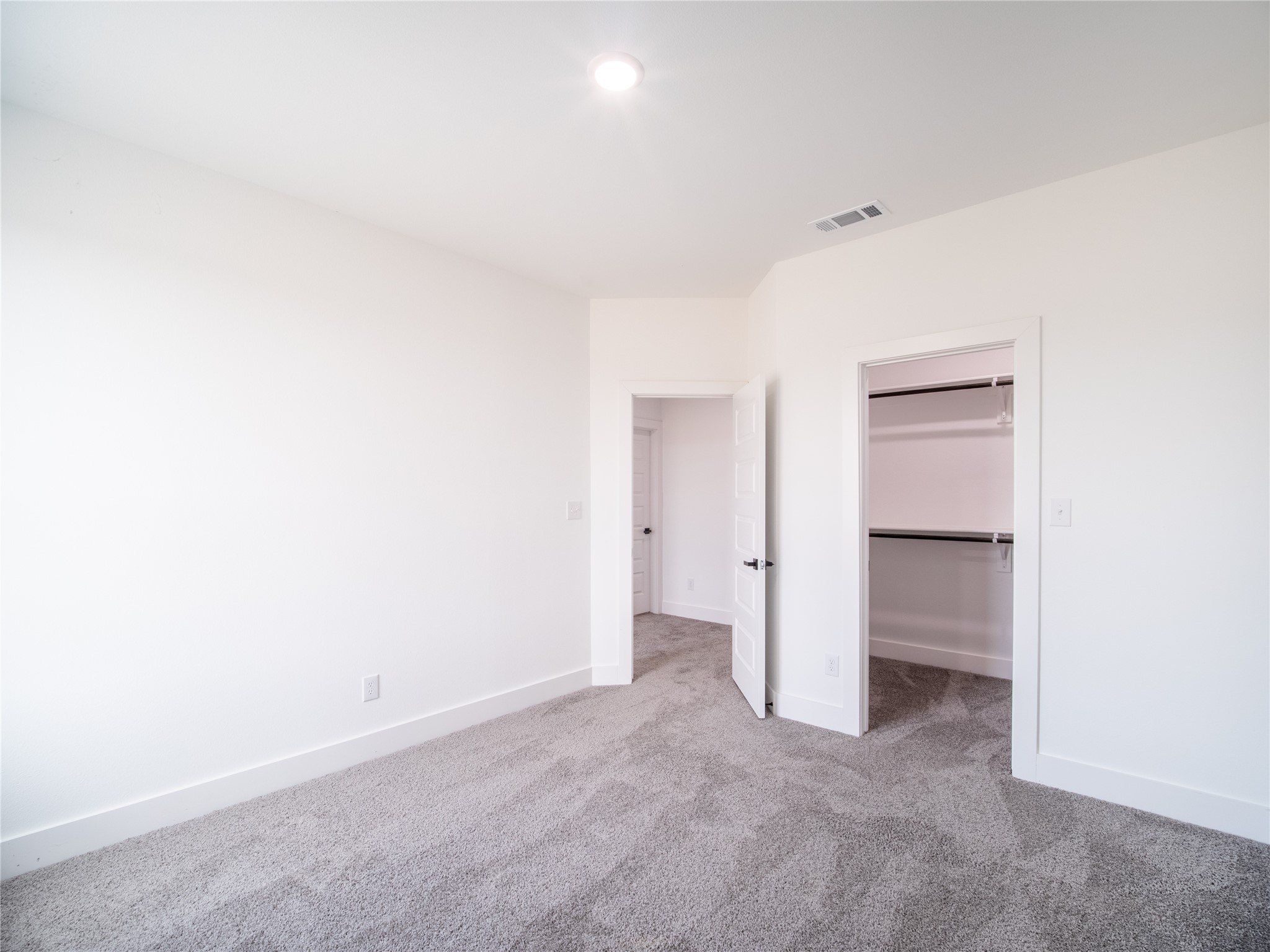 3453 Sanjeev Drive. Irving, TX 75060