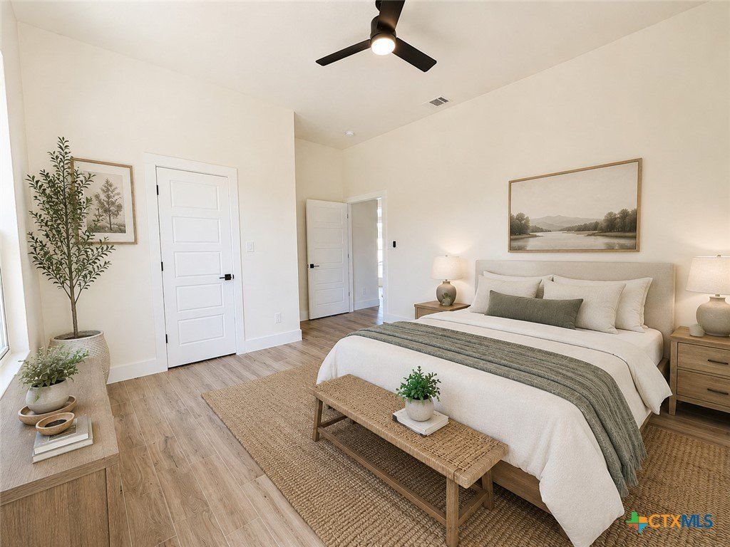 7022 Circle Oak Drive. Bulverde, TX 78163