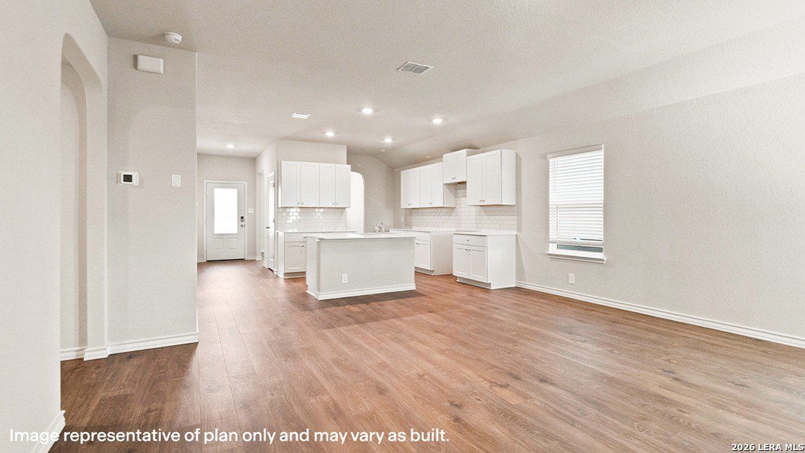 20735 Streamlet End. San Antonio, TX 78266