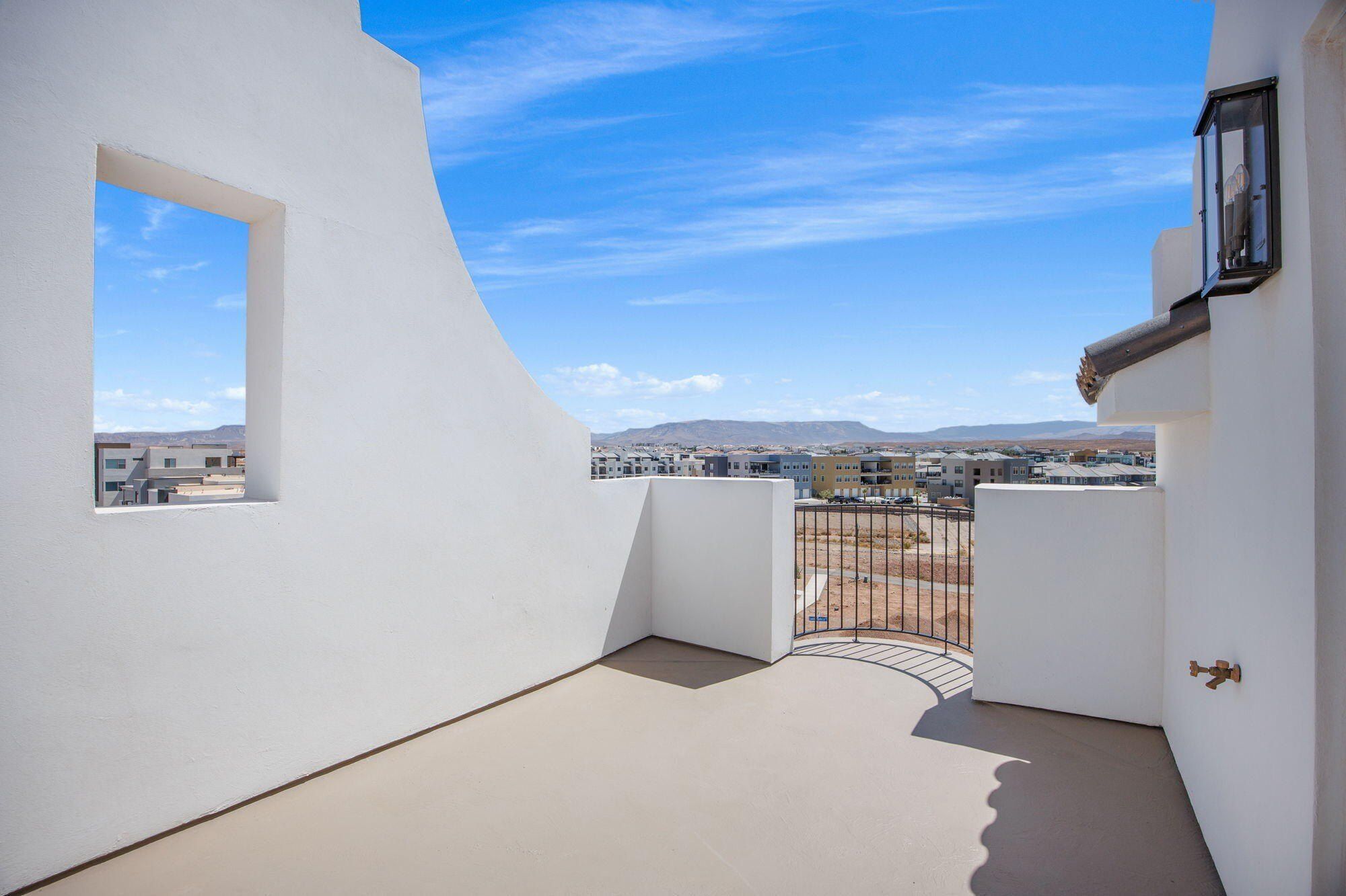 720 W Vista Sur Ln. St George, UT 84790