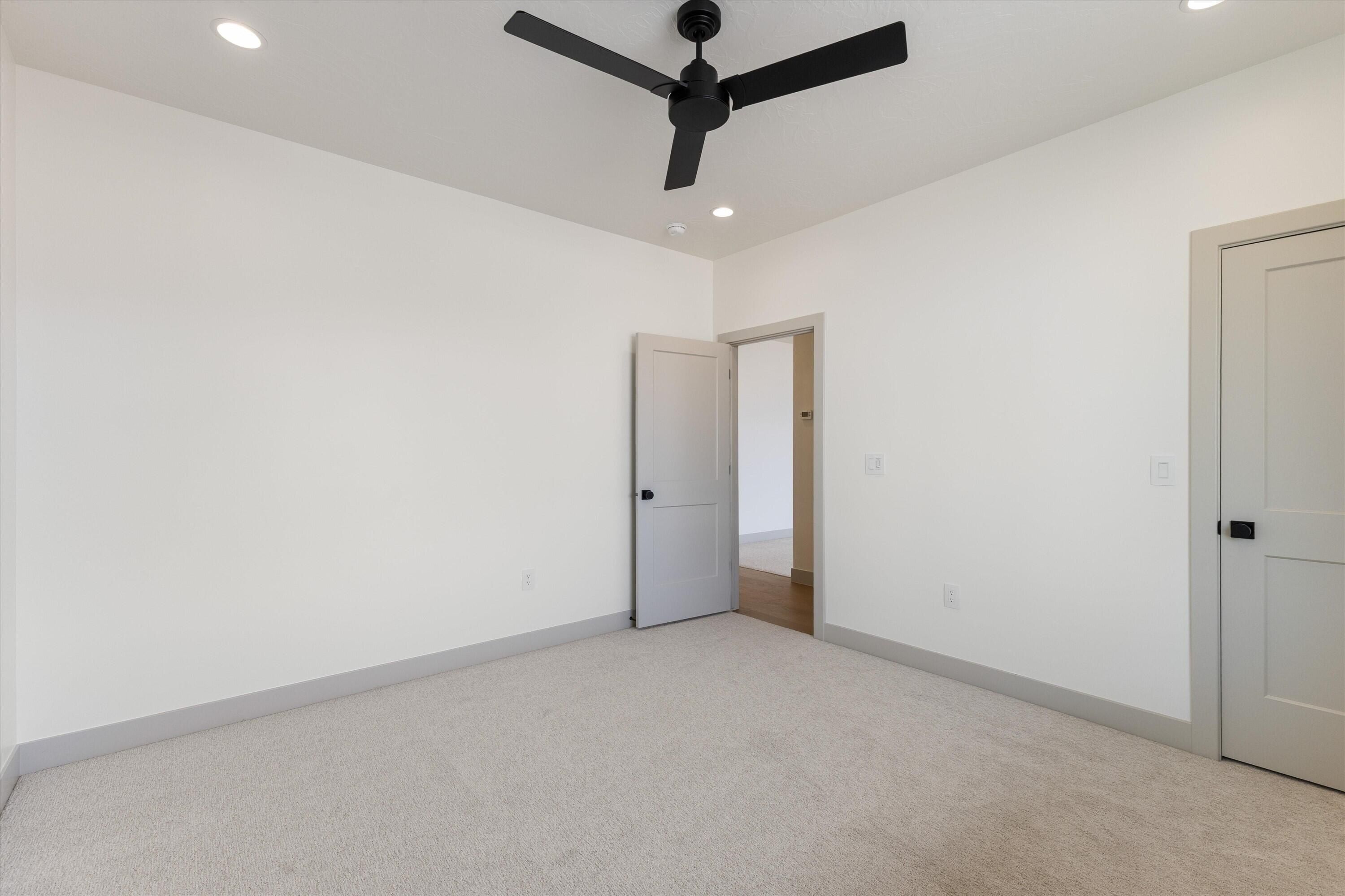 1498 W 840 S. Hurricane, UT 84737
